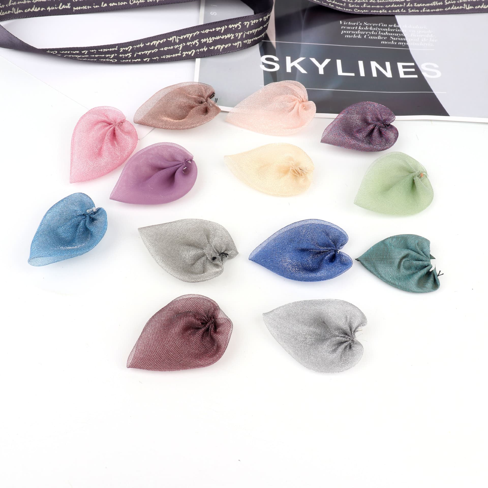 Hand-sewn webbing leaves yarn leaves diy brooch jewelry accessories decorative clothing accessories headdress flowers leaves