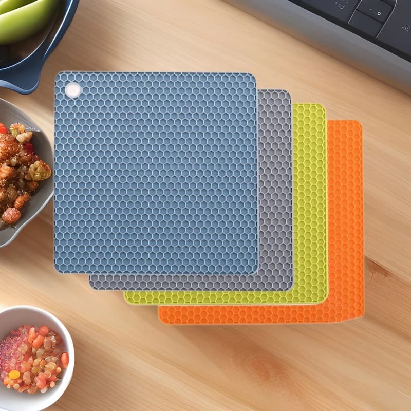 Custom high-temperature resistant silicone honeycomb square pads household heat insulation pot dish mats thickened microwave pads anti-scald pot pads