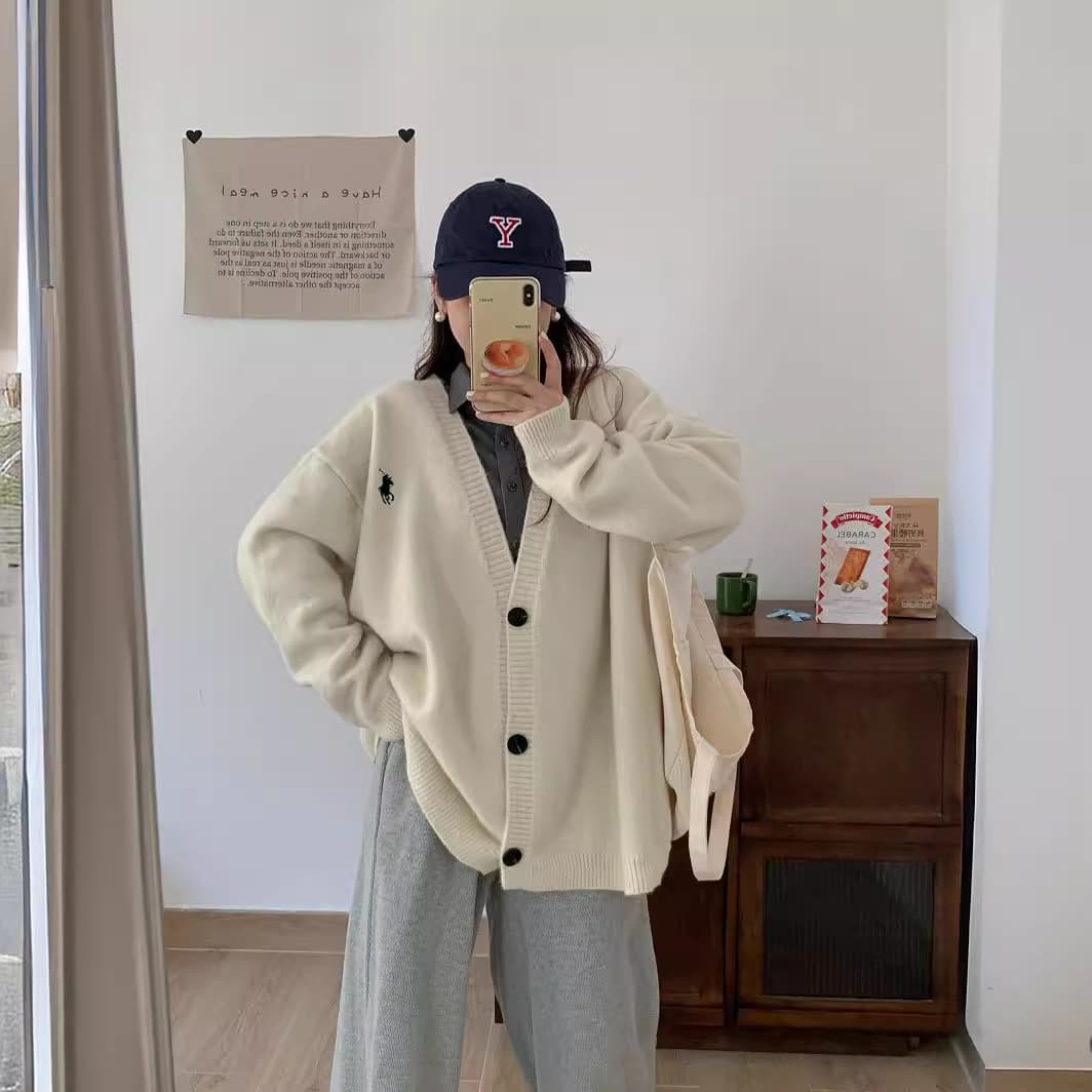 Autumn/Winter New Korean Style Maternity Wear Embroidered Sweater Cardigan Jacket Plus Size Casual V-Neck Knitwear Maternity Coat