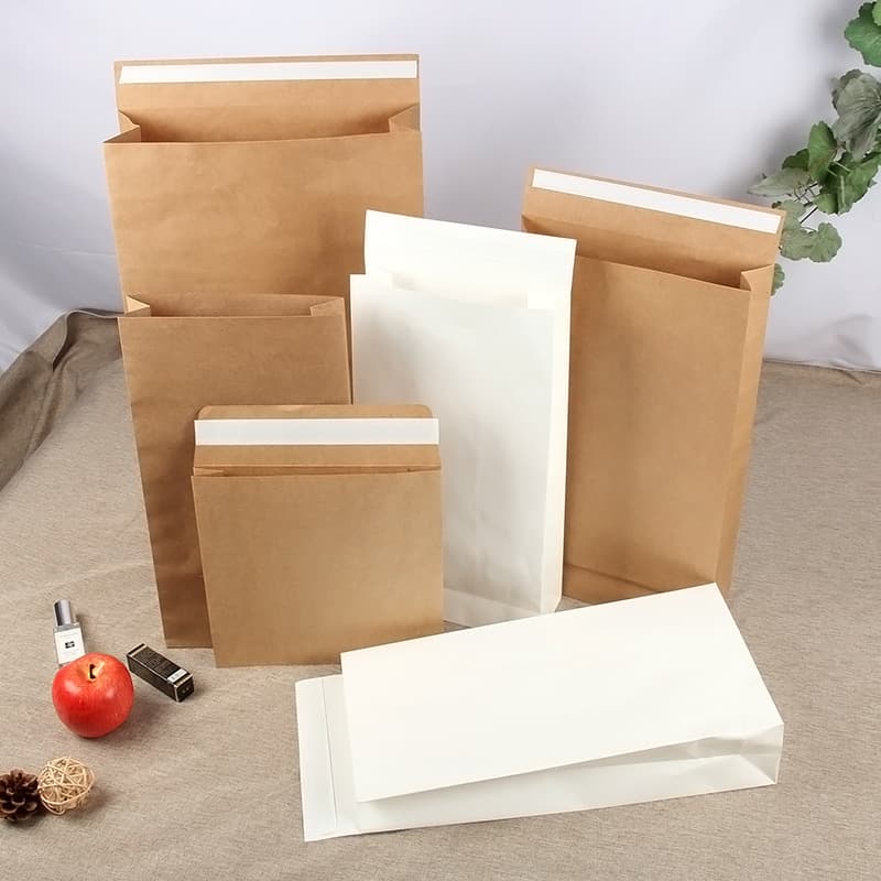 Biodegradable Kraft Paper Bag Brown Degradation Flat Bottom Bag Packaging Shipping Bag Eco-friendly Clothing Bag with Bottom And Side Packaging Bag