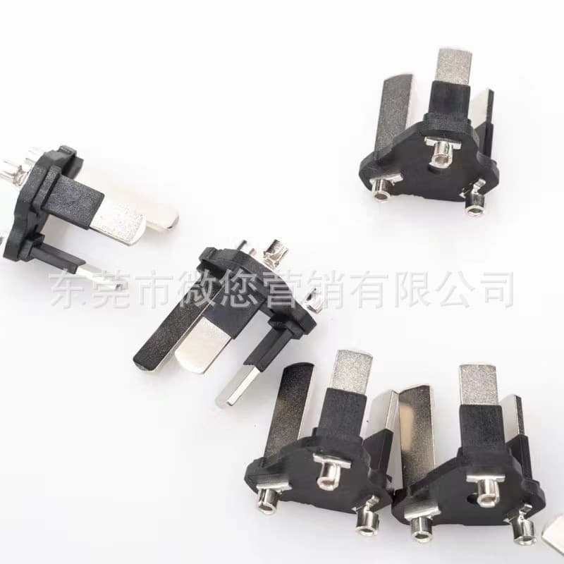 New Standard Internal Frame, Semi-rubber-coated Chinese Plug, National Standard Three-pin Terminal, Semi-rubber-coated Insulated Internal Frame