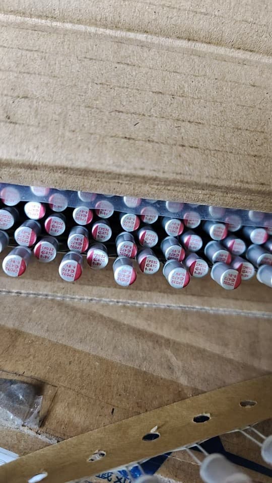 Yubang Original Solid Capacitor 6.3V 470UF 5*8 470UF/6.3V In Stock Direct Shipment