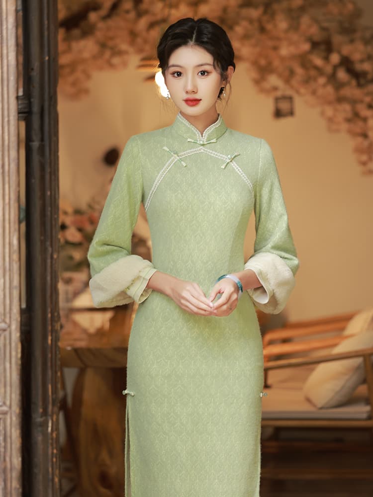 Cheongsam 2025 New Autumn/Winter Thickened Fleece-Lined New Chinese-Style Dress Green Long Sleeve Daily Winter Wear Pure Desire Style