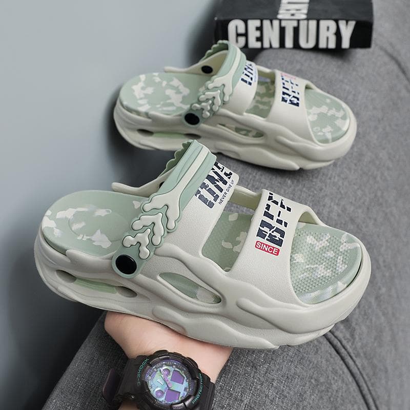 Summer Men's Slippers Outdoor Casual Beach Sandals Soft Sole Non-Tiring Comfortable Lightweight Summer Slippers