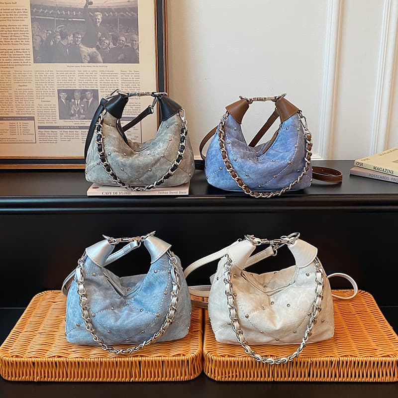 Casual fashionable small bag for women 2026 new textured and stylish crossbody bag niche personality trendy small bag cross-border