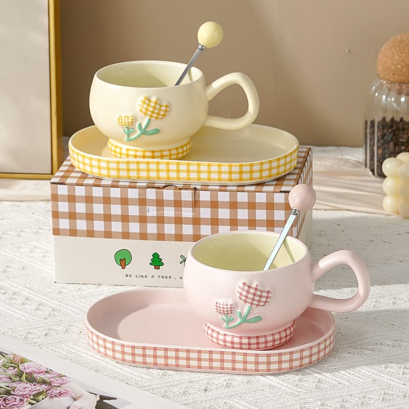 Ceramic underglaze tulip cup and saucer set with spoon, ins-style, beautiful for home use, afternoon tea cup for women