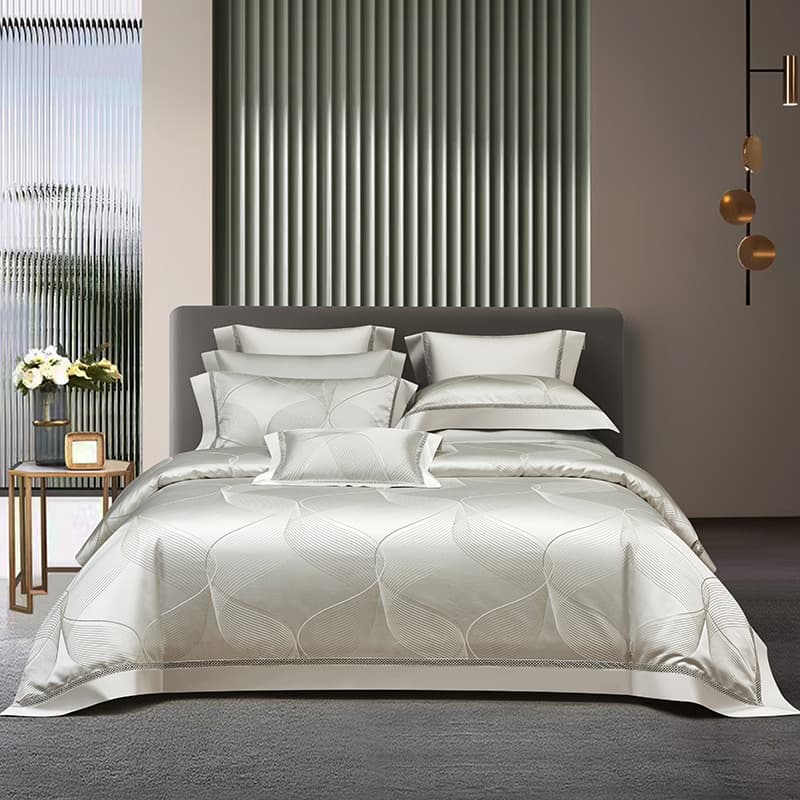 High-end High-precision 100 Pieces Hollow Satin Jacquard Four-piece Light Luxury High-end Wedding European-style Bedding