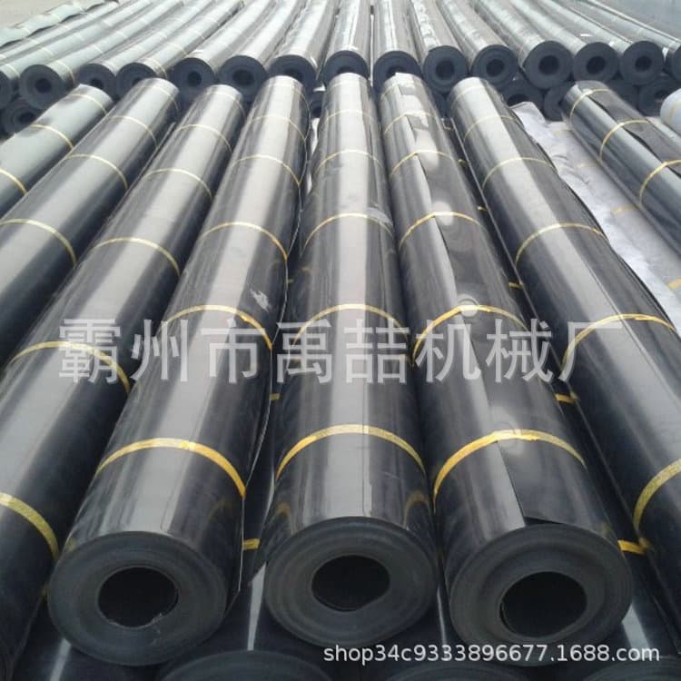 HDPE Geomembrane for Sewage Storage and Biogas Pits: Black Anti-Seepage Membrane with Double Smooth Surfaces