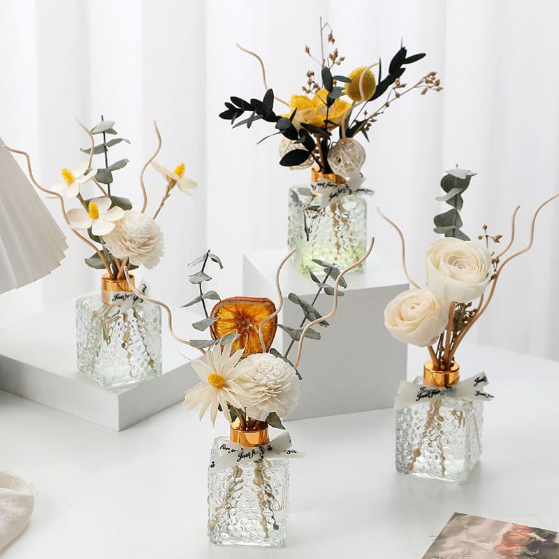 Fresh and elegant flameless scented preserved flower bouquets, luxurious perfume ornaments, dried flowers, perfect for indoor home decor or living room gift sets.