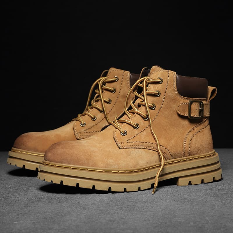 Men's new autumn/winter retro British style high-top yellow Martin boots, men's outdoor sports work boots.