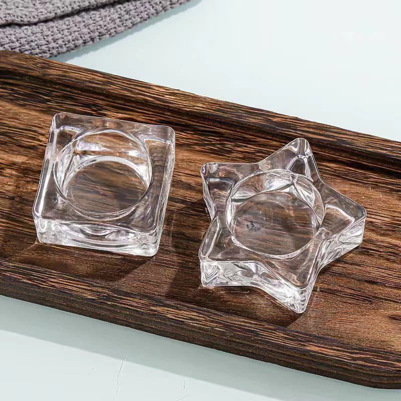 Customized High-End Candle Cup for Home Romantic Ornaments with Lid Transparent Aromatherapy Glass Cup Fragrance Candle Holder Cup Wholesale