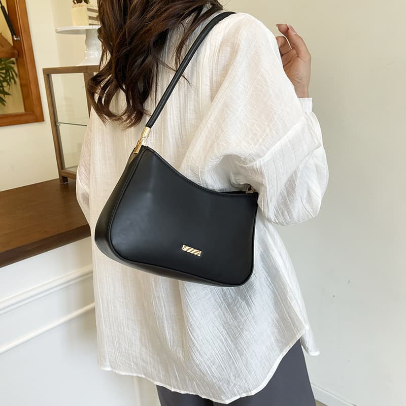 Fashion Women's Bag 2025 Summer New Trendy French-Style Underarm Bag Minimalist Textured Shoulder Bag Niche Crossbody