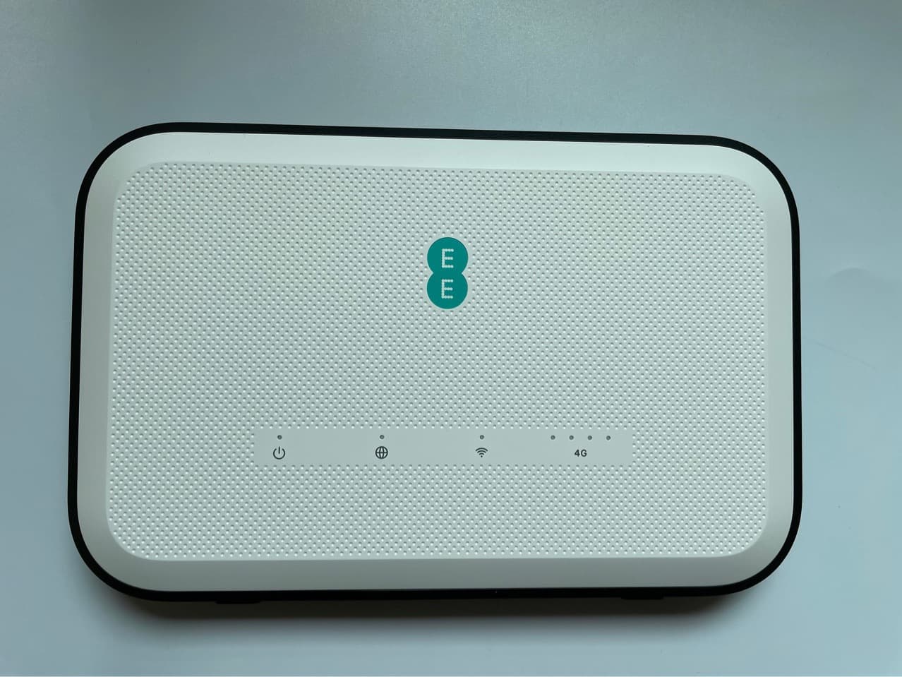 Huawei B625-261 4G Wireless Router LTE Cat12 SIM Card Compatible CPE720M Mini Wireless Router Supports 2.4G & 5G Dual Band