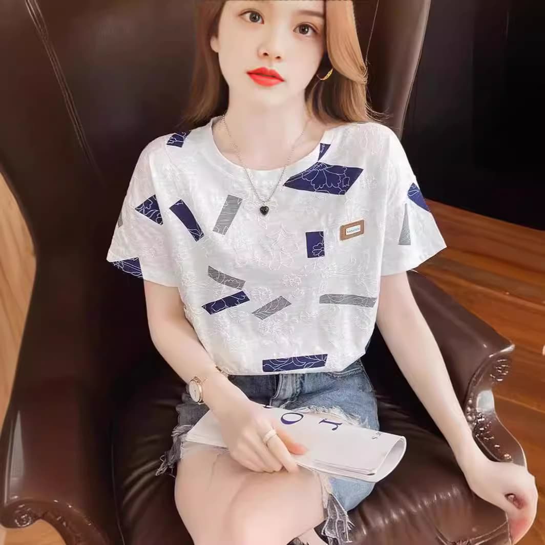 White Short Sleeve T-Shirt Women Loose Fit Summer Top Korean Style Milk Silk Polyester Geometric Pattern Printed Casual Shirt