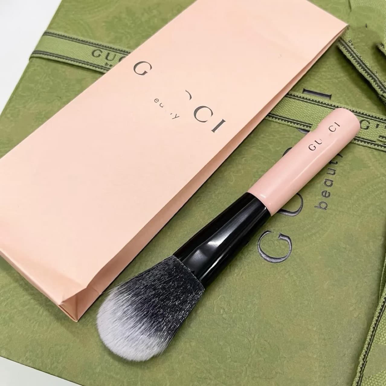 Counter Authentic G Brand Makeup Gift Set: Makeup Brush, Blush Brush, Powder Brush, Portable Makeup Brush