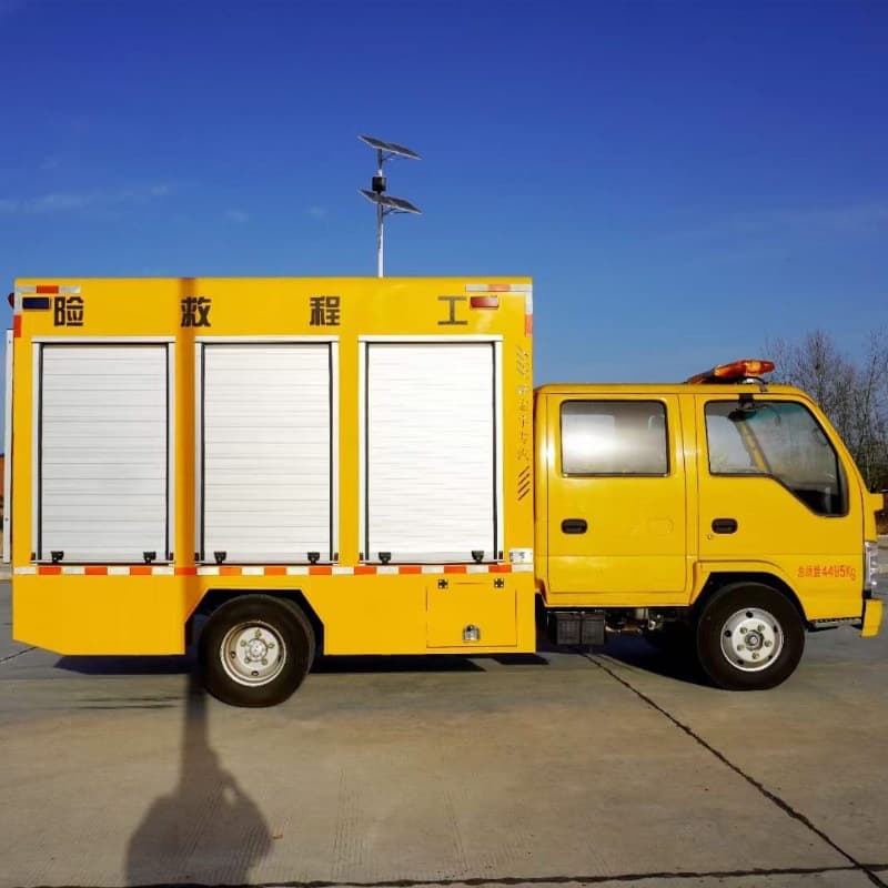 Qingling Isuzu Lighting Rescue Vehicle Large Emergency Drainage Vehicle Equipped with Lightweight Aluminum Alloy Submersible Pump