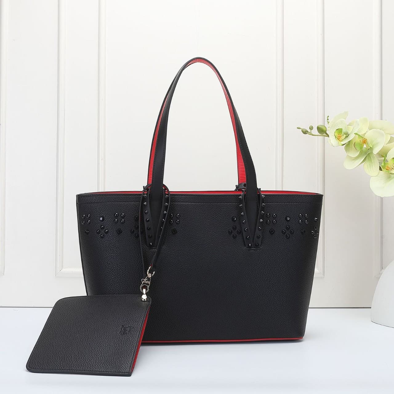 Cross-border Hot Selling CL Red Sole Tote Bag Women Large Capacity Fashion Handbag Shoulder Bag New Versatile Studded Bag