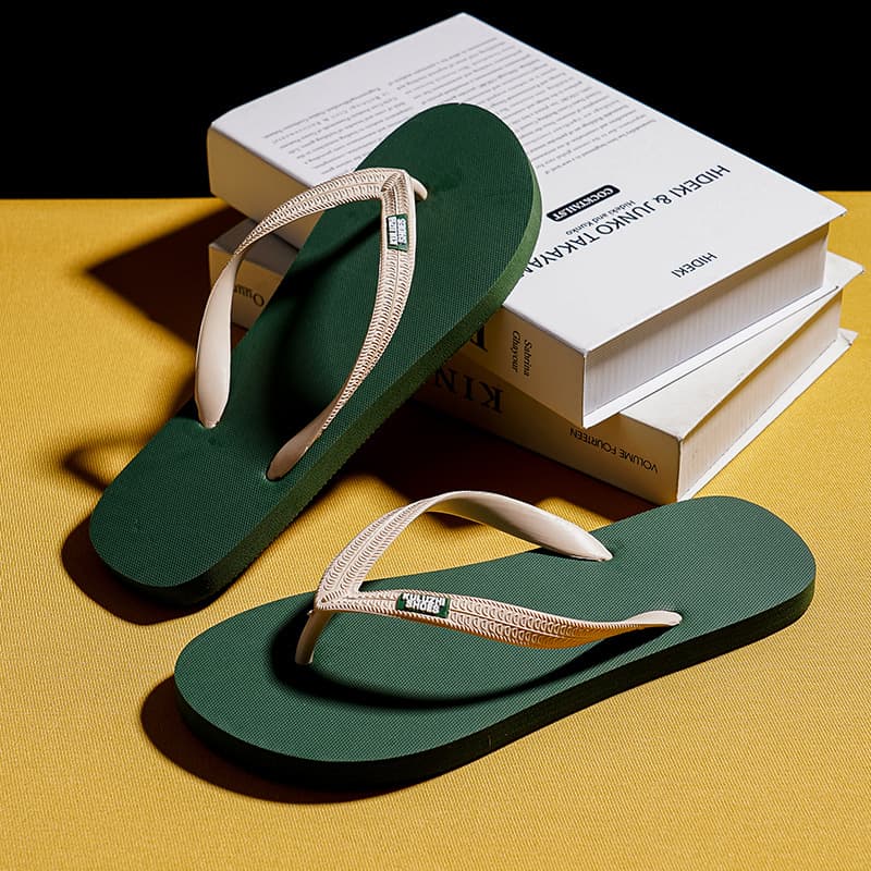 Flip flops for men 2026 summer slippers for men high-end thong beach shoes for men outer wear non-slip sandals
