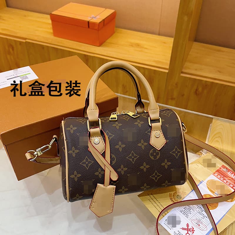 Cross-Border Classic Monogrammed Handbag, Fashionable and Versatile Large-Capacity Boston Bag, High-End Shoulder and Crossbody Bag