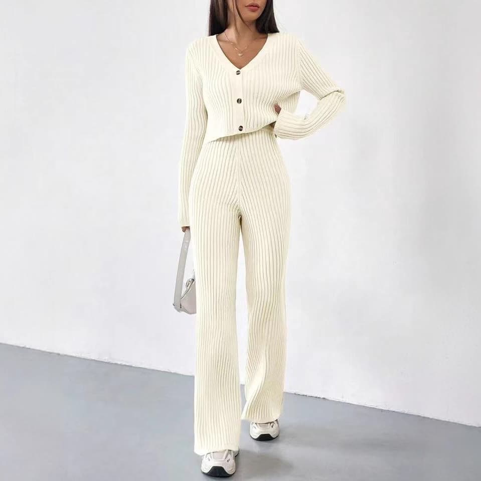 2025 Korean Solid Color Knit Two-Piece Set Women's V-Neck Short Knit Cardigan with Flared Pants Versatile Casual Women's Wear
