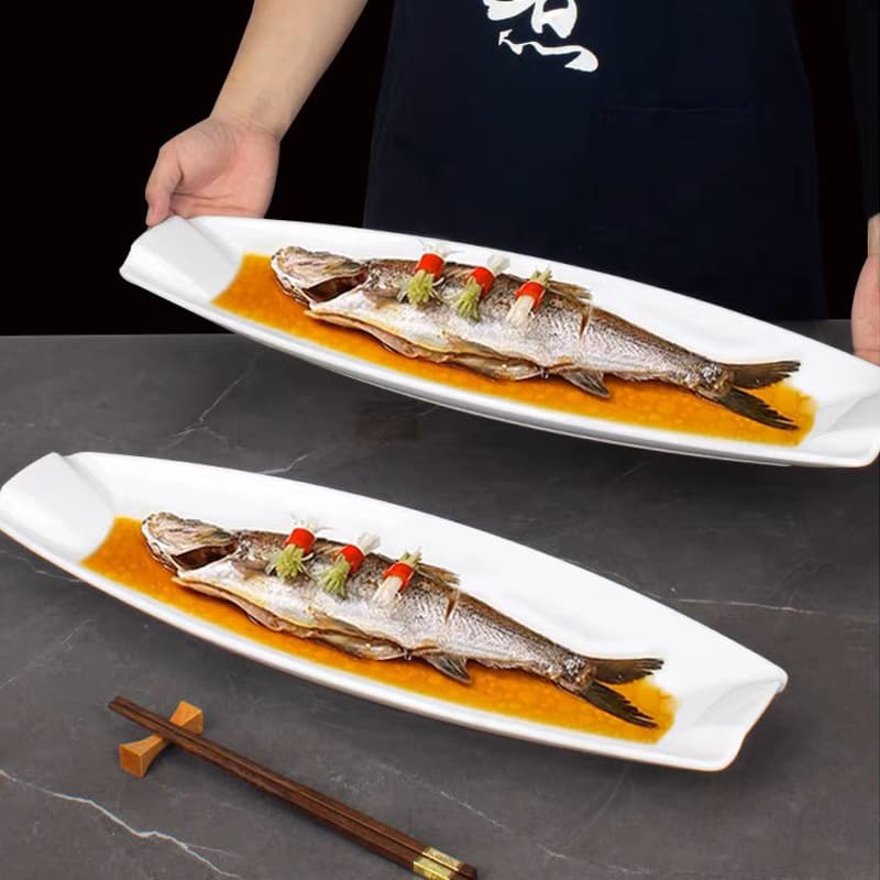 Large, extra-large, high-value long fish plate, suitable for hotels, restaurants, commercial use, and private kitchens.