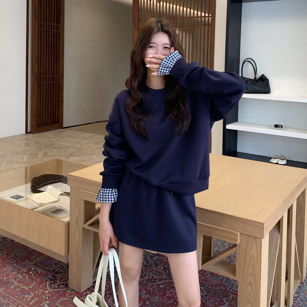 Real shot of large size Korean suit, casual, fashionable and high-end miu sweatshirt and skirt two-piece set