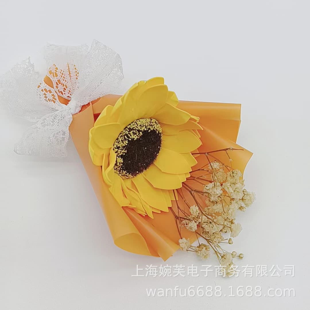 Sunflowers were the top choice for graduation ceremony favors; small gift bouquets of soap flowers, 15 cm long.
