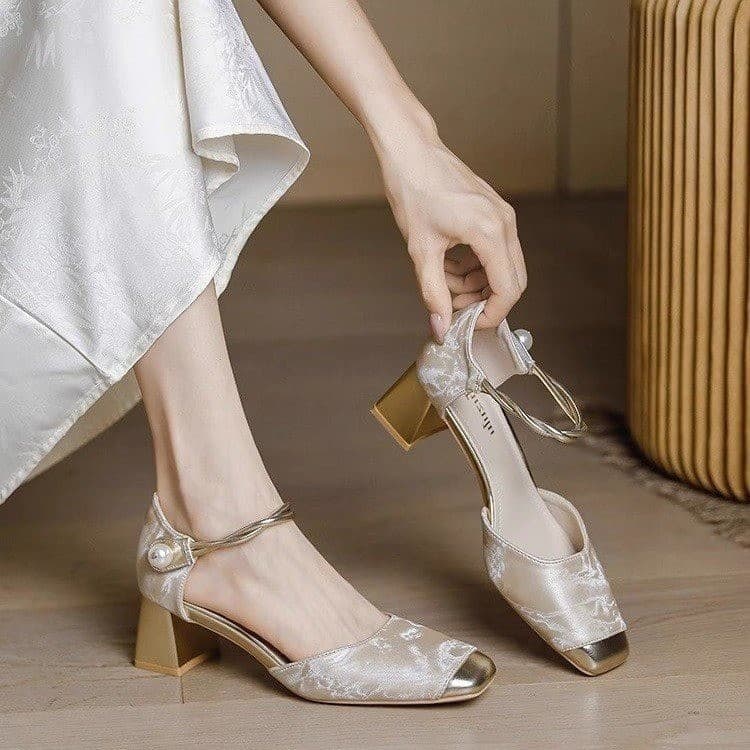 Retro Square Toe High Heel Shoes for Women, Open Back Bridal Wedding Shoes, New Chinese Style Cheongsam Flats, Chunky Heel Closed-Toe Sandals