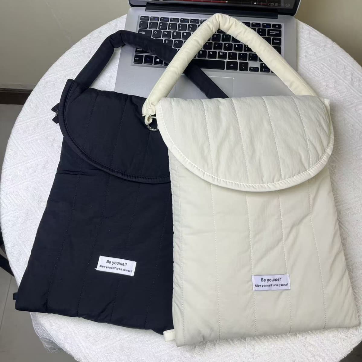 Original contrasting color 11-inch tablet 14-inch computer bag storage bag handbag commuter bag can be carried vertically or horizontally for iPad