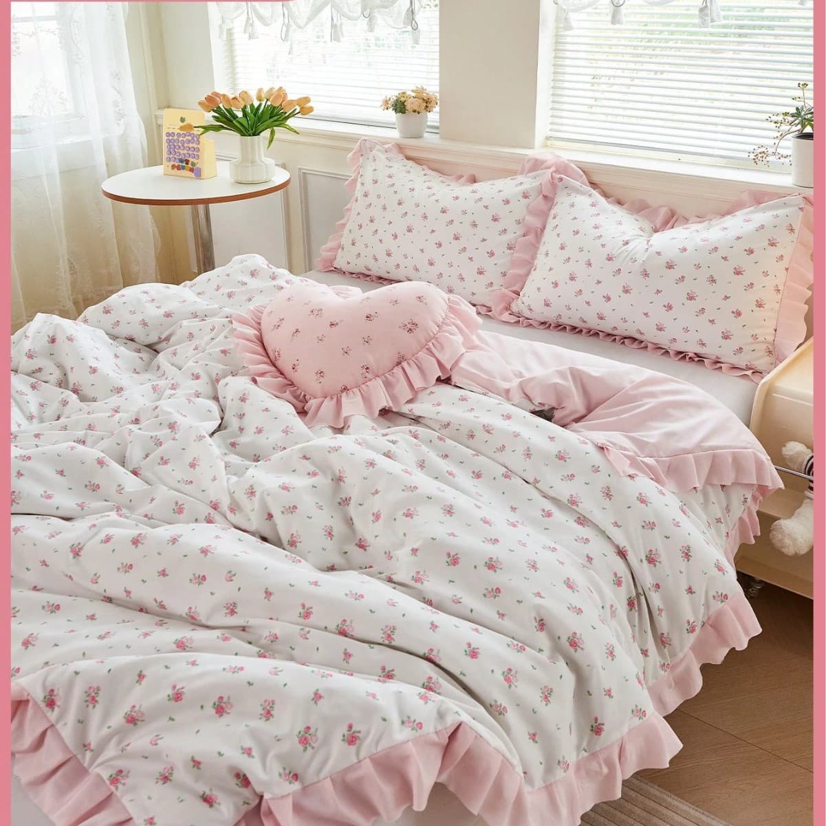 Cross-border Trade Three-Piece Pink Lace Pattern Modern Microfiber Bedding Set for All Seasons