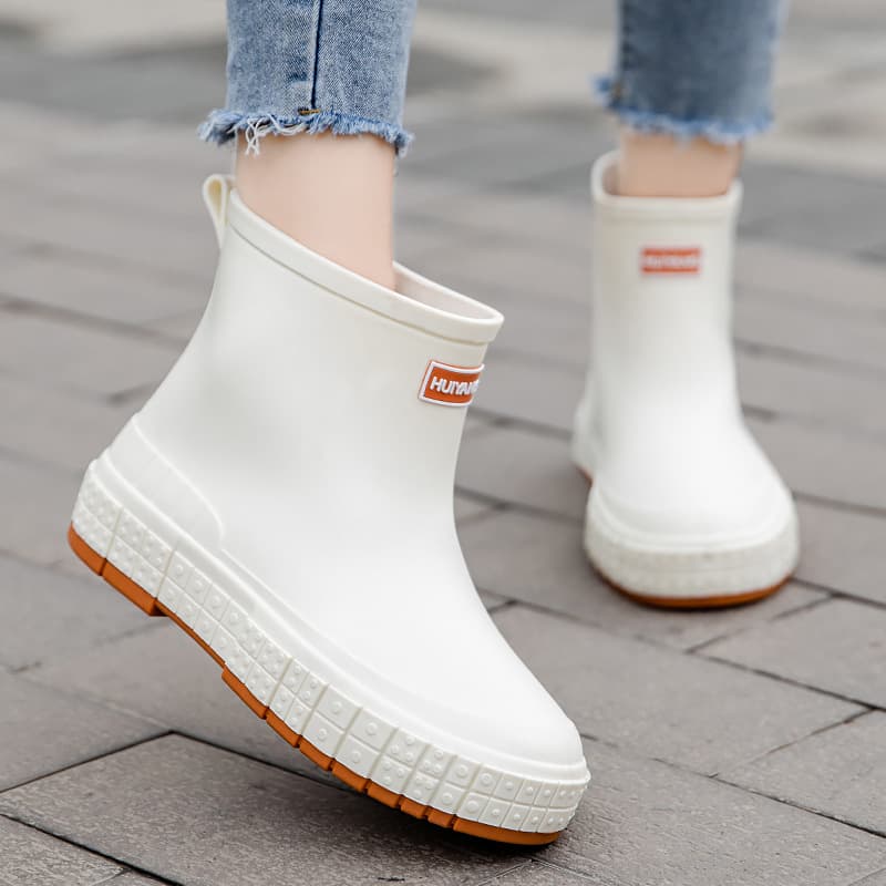 Japanese Style Rain Boots for Women, Fashionable Outdoor Overshoes, Lightweight Waterproof Rubber Shoes, New Work Slip-Resistant Adult Short Rain Boots