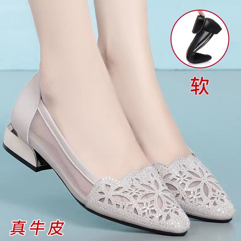 Summer Flat Mesh Shoes for Women, Hollow-Out Fashion Sandals for Middle-Aged Moms, Soft Sole Genuine Leather Large Size Women's Shoes, Size 41, Leather Shoes Size 43