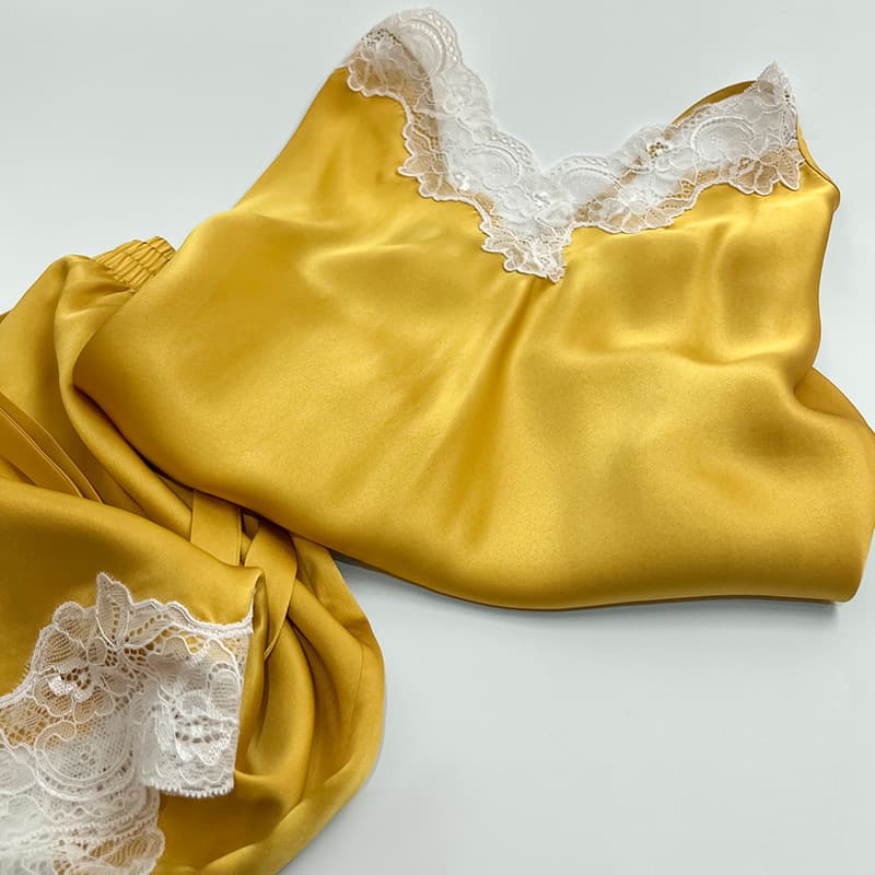 100% Mulberry Silk Camisole and Shorts Set 2024 New High-End Lace Trim Base Silk Pajamas Wholesale