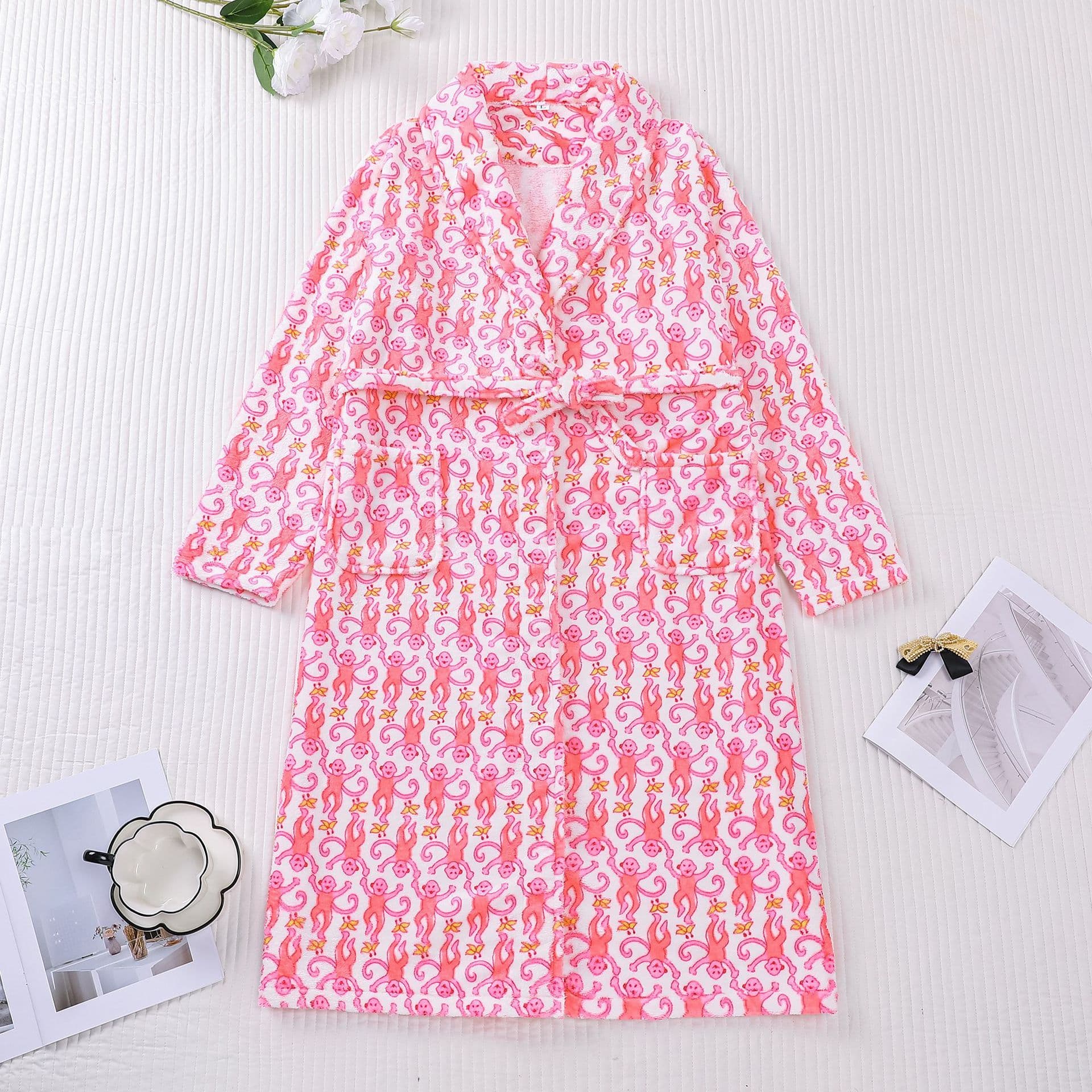 New Winter Women's Flannel Robe with Print, Womens Nightgown for Cross-Border Trade
