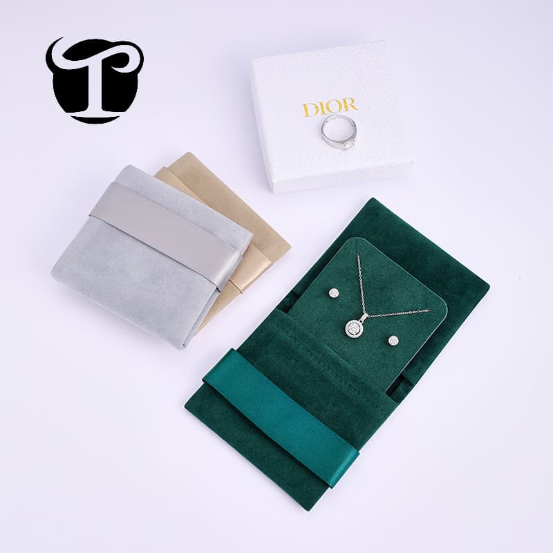 Tongjun's New Ins-Style Double-Sided Velvet Bag with Snap Closure for Storing Jewelry, Earrings, Rings, and Accessories