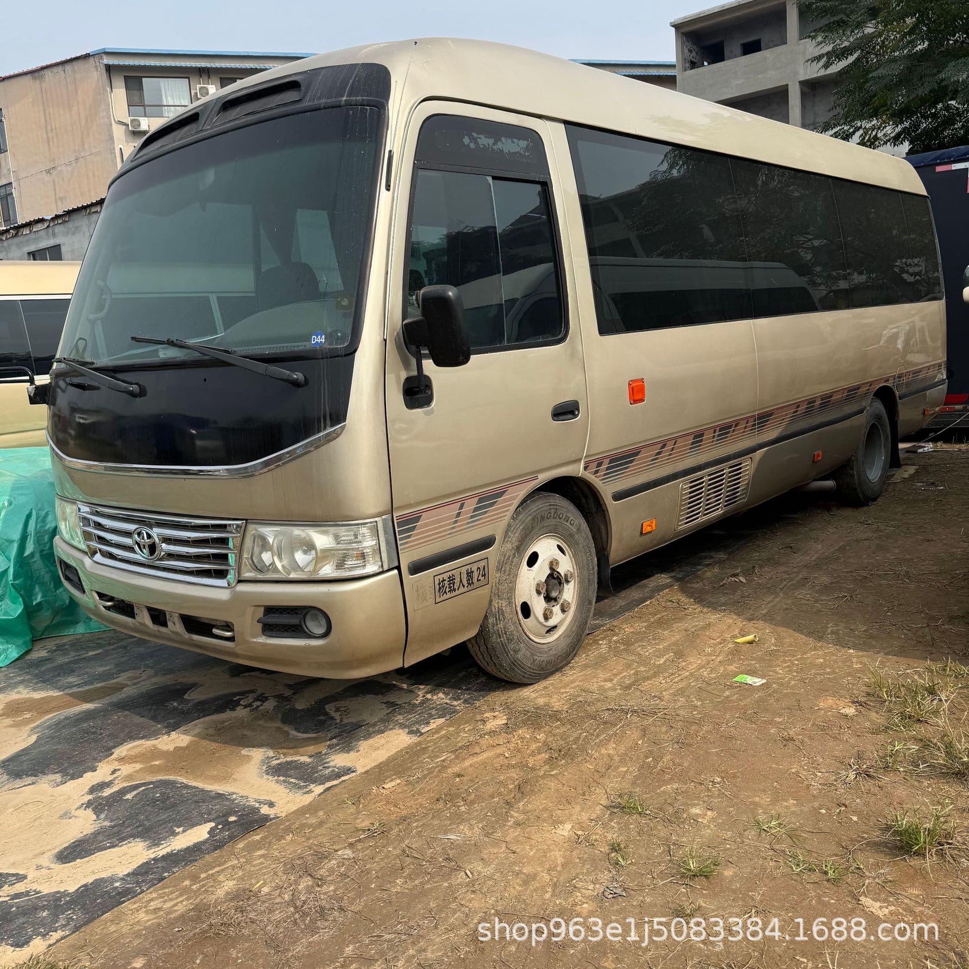 Cross-border Export Used Toyota Coaster 19-23 Seater Electric Folding Door Electric Swing Door 4-Cylinder 6-Cylinder