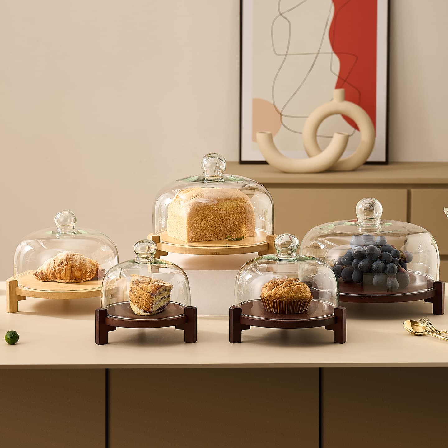 Sweet Table Decorative Ornament Ins Style Tall Wooden Tray with Glass Lid Tea Break Tray Engagement Cake Display Stand