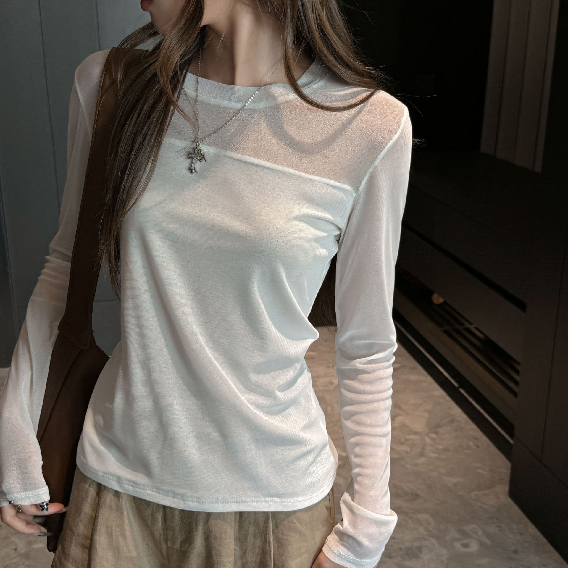 Factory design round neck splicing mesh bottoming shirt for women pure desire right shoulder long sleeve t-shirt slim fit inner top