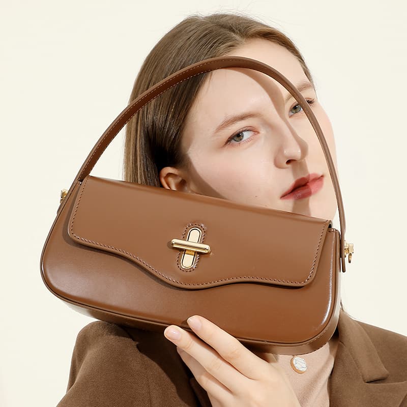 Korean Niche Design Crescent Baguette Bag Genuine Leather Handbag 2026 Women's High-End Single Shoulder Crossbody Bag Underarm Women's Bag