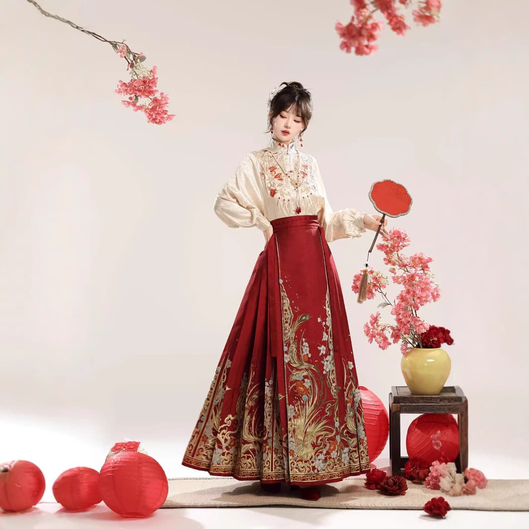 [Auspicious] Embroidered gold horse-face skirt set, engagement and toasting attire, 2024 new style, New Year's greeting dress.