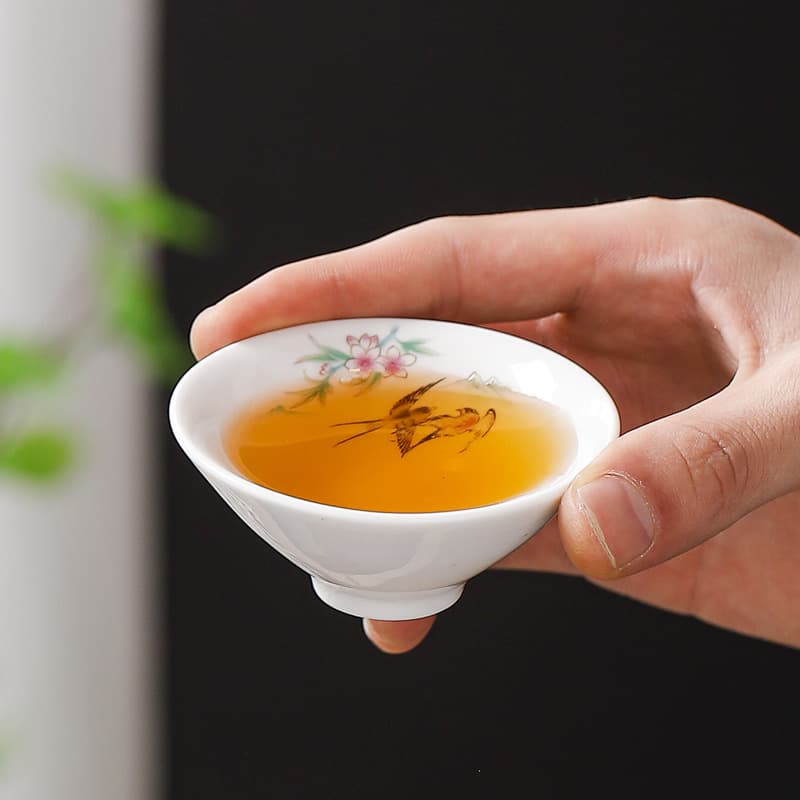 Small bamboo hat cup ceramic household kung fu tea set tea cup Dehua high white porcelain drinking tea cup hospitality cup logo
