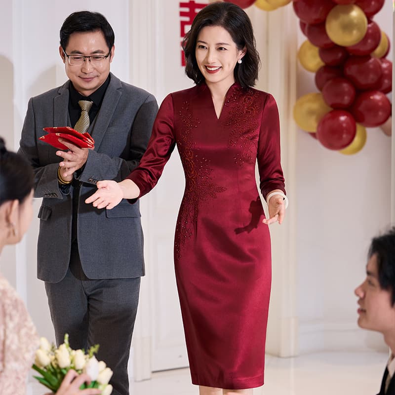 Triacetate Satin Mother-in-Law Toast Dress Wedding Mother's Outfit Stylish High-Waist Slimming Mid-Long V-Neck Best-Seller Autumn