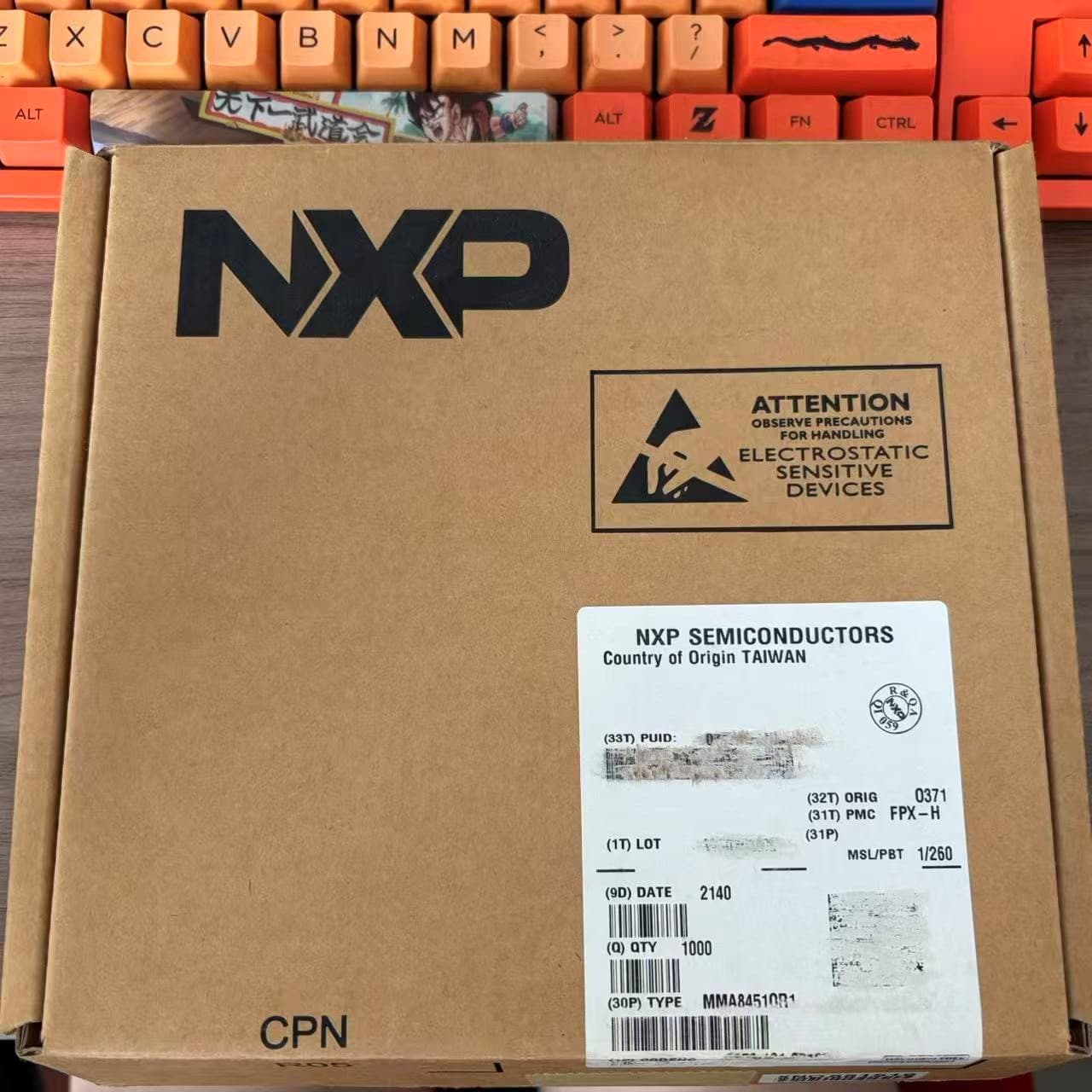MMA8451QR1 spot brand new original silk screen 8451 attitude sensor/gyroscope QFN16