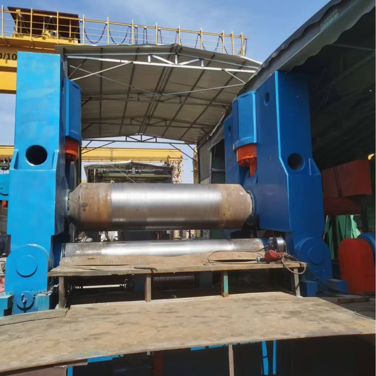 120*3100 Top Roll Universal Plate Bending Machine, in place in Tianjin, three-roll CNC hydraulic fully automatic machine tool