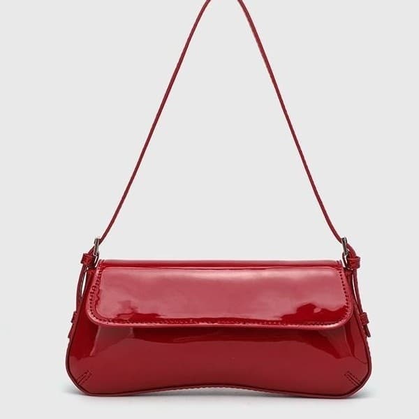 2026 Summer New Retro Red Glossy Patent Leather Baguette Underarm Bag Shoulder Portable Versatile Fashion Flip Bag