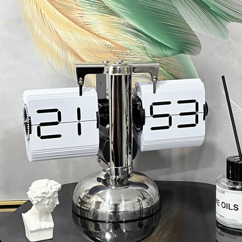 Cross-border manufacturer automatic page-turning clock, cross-border European retro minimalist living room clock, small balance mechanical page-turning clock