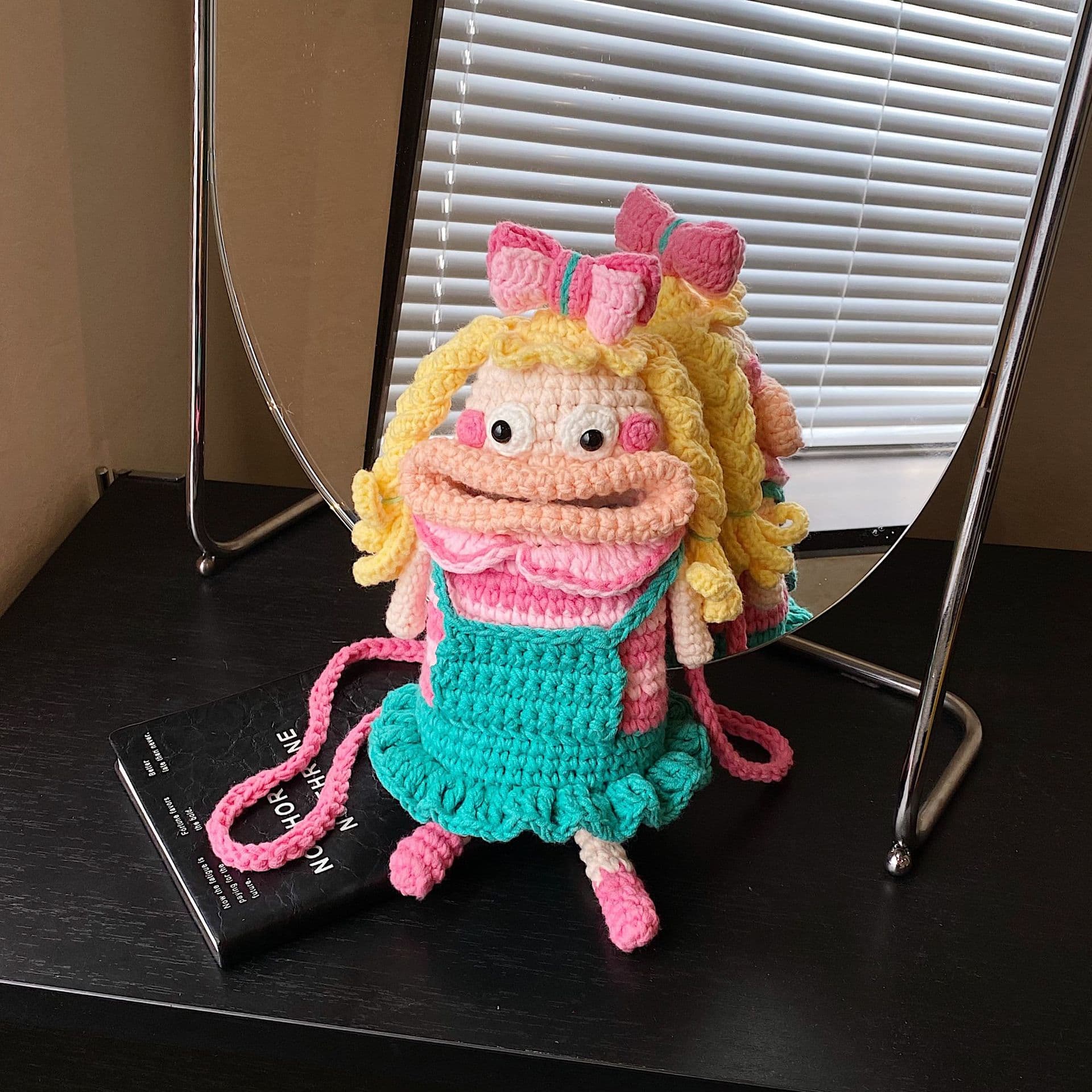 New Cute Handmade Crochet Yarn Phone Bag Cartoon Creative Ugly-Cute Women's Crossbody Bag 2025 Shoulder Bag