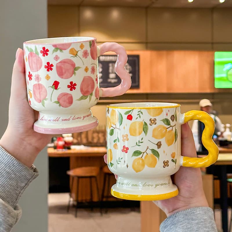 Super Cute Peach Mug High Aesthetic Ceramic Cup with Lid Women's Office Coffee Cup Birthday Gift