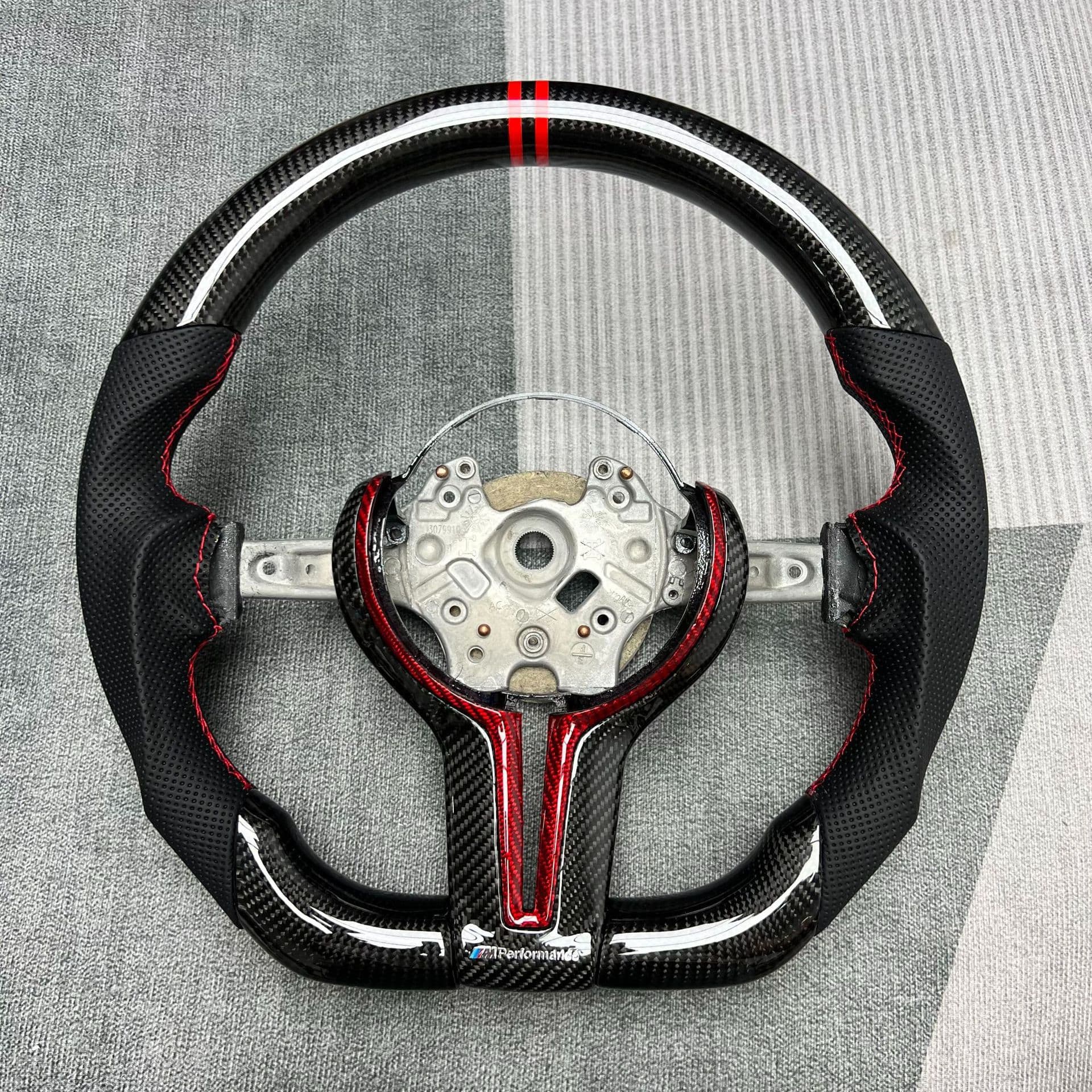 Factory Custom Carbon Fiber Car Steering Wheel Modification for BMW F Chassis 3 Series 5 Series X3 X5 M3 M6