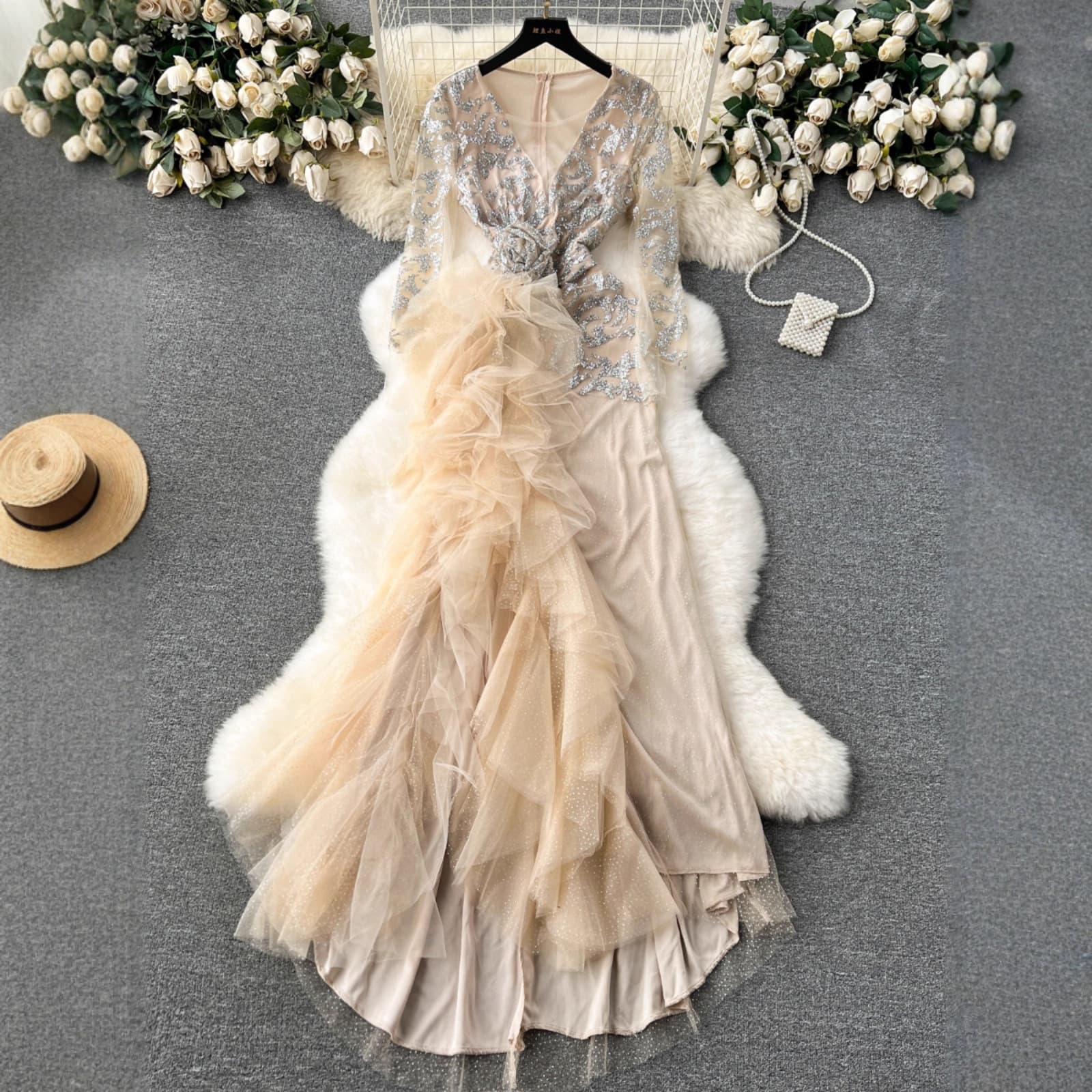 Carefully selected European and American foreign trade high-end banquet dresses, high-end light luxury niche three-dimensional mesh long skirts and sequined jumpsuits
